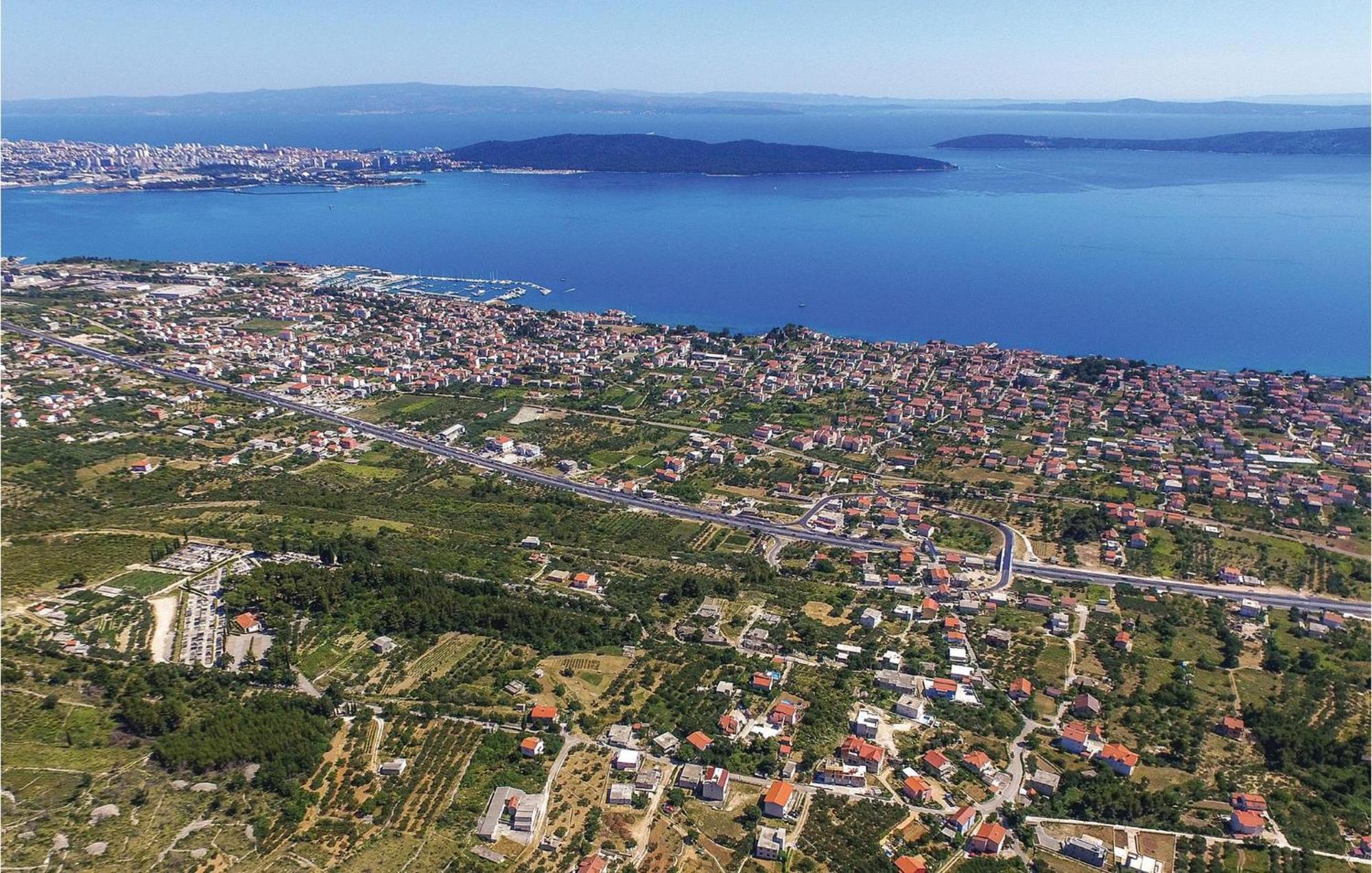 Two-Bedroom Apartment in Kastel Gomilica Kaštela Buitenkant foto